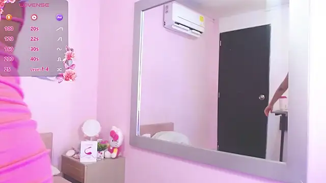 Snapshot of kiity_horny_ chatting on December 2025 12:25:01 PM kiity horny online show from December 2025 12:25:01 PM