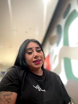 Snapshot of Sophie_Dreamss chatting on October 2025 08:21:02 PM Sophie Dreamss online show from October 2025 08:21:02 PM