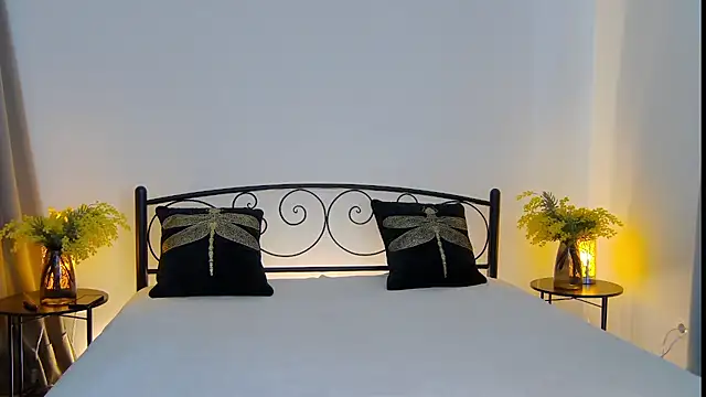 KumiKruz online show from September 2025 01:21:01 PM