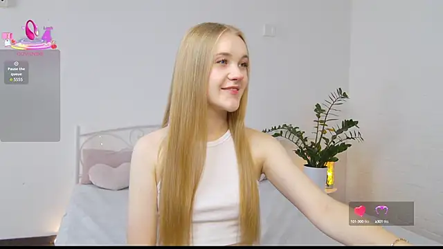 KumiKruz online show from September 2025 12:52:02 PM