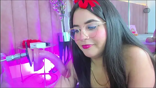 LizzyOlsen online show from November 2025 05:09:02 AM