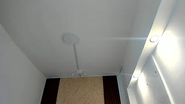 Thais kim online show from October 2025 12:37:02 PM