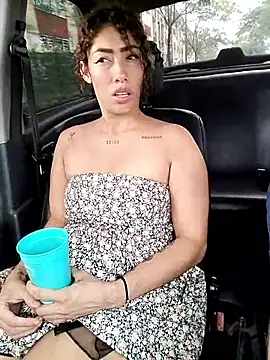 Snapshot of roxyrougee chatting on November 2025 04:36:01 PM roxyrougee online show from November 2025 04:36:01 PM