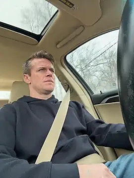 DILFiGuess11 online show from January 2026 03:47:01 PM