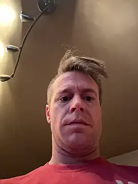 DILFiGuess11 online show from March 2026 10:29:02 PM