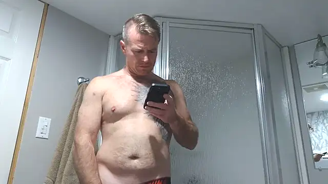 Snapshot of DILFiGuess11 chatting on June 2026 04:48:02 AM DILFiGuess11 online show from June 2026 04:48:02 AM