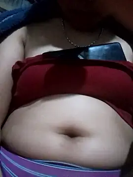 may-squirl online show from October 2025 01:31:02 PM