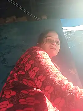 Jooli xx online show from February 2026 03:32:02 AM