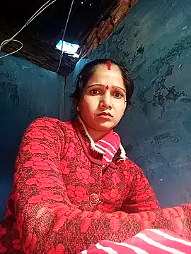 Jooli xx online show from February 2026 03:43:01 AM