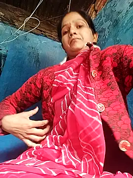 Jooli xx online show from February 2026 04:06:01 AM