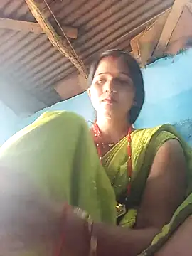 Jooli xx online show from March 2026 06:41:02 AM