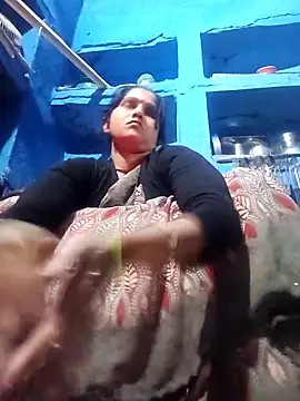 Jooli xx online show from March 2026 11:21:02 PM