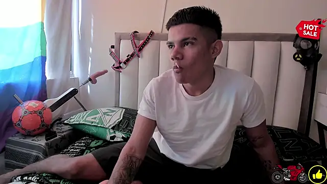 Snapshot of Jack_castell chatting on October 2025 02:39:02 PM Jack castell online show from October 2025 02:39:02 PM