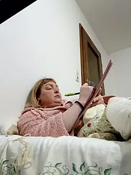 LiluLiluLilu online show from March 2026 06:14:02 PM