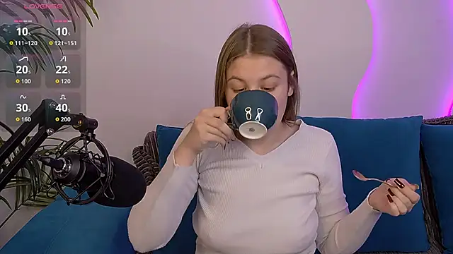 MelanieHenders online show from September 2025 05:51:01 AM