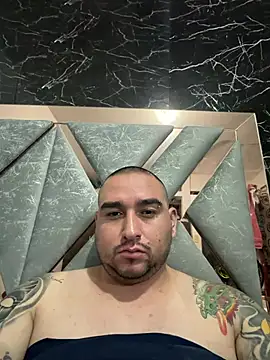 Snapshot of LeoBGH chatting on July 2026 11:40:01 AM LeoBGH online show from July 2026 11:40:01 AM