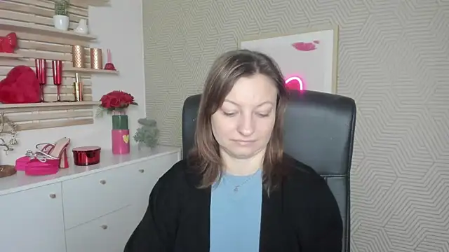 Snapshot of angelaSamt chatting on March 2026 06:30:01 AM angelaSamt online show from March 2026 06:30:01 AM