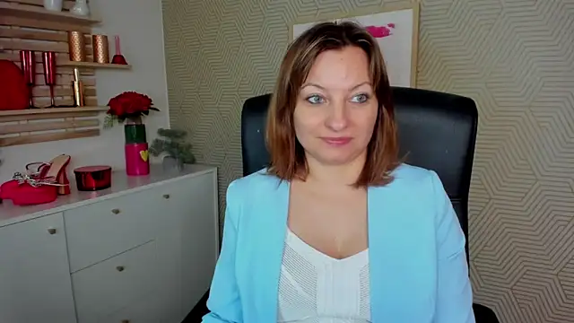 Snapshot of angelaSamt chatting on March 2026 06:30:01 AM angelaSamt online show from March 2026 06:30:01 AM