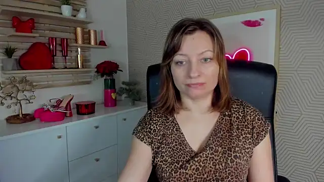 Snapshot of angelaSamt chatting on March 2026 05:41:02 AM angelaSamt online show from March 2026 05:41:02 AM