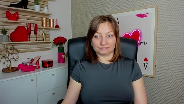 Snapshot of angelaSamt chatting on April 2026 05:27:02 AM angelaSamt online show from April 2026 05:27:02 AM