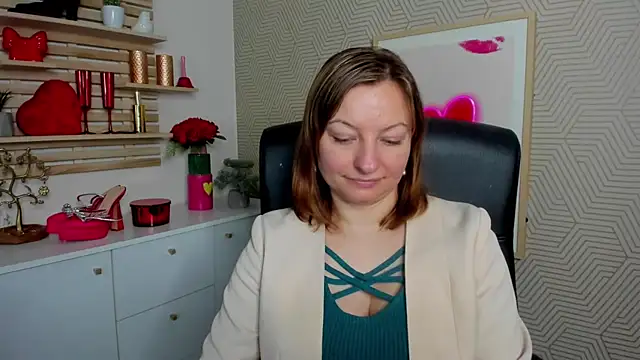 Snapshot of angelaSamt chatting on April 2026 06:19:01 AM angelaSamt online show from April 2026 06:19:01 AM