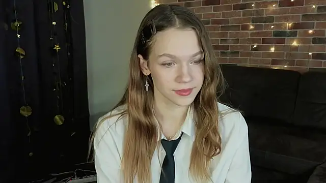 VelvetRisque online show from January 2026 06:16:01 AM