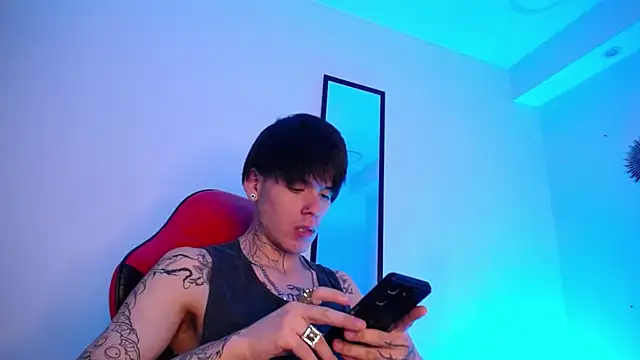 Anhonymus  online show from November 2025 03:39:01 AM