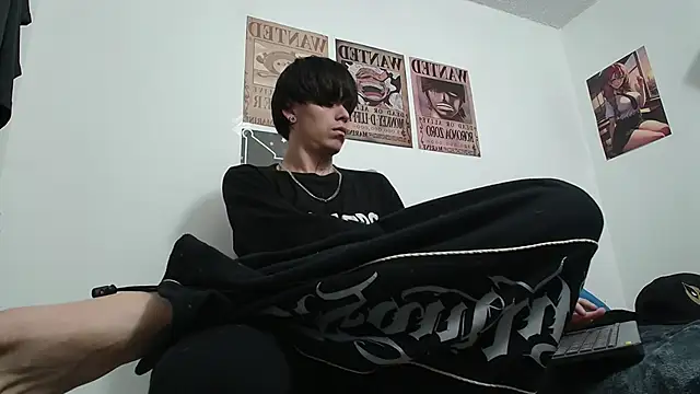 Anhonymus  online show from December 2025 10:39:01 PM