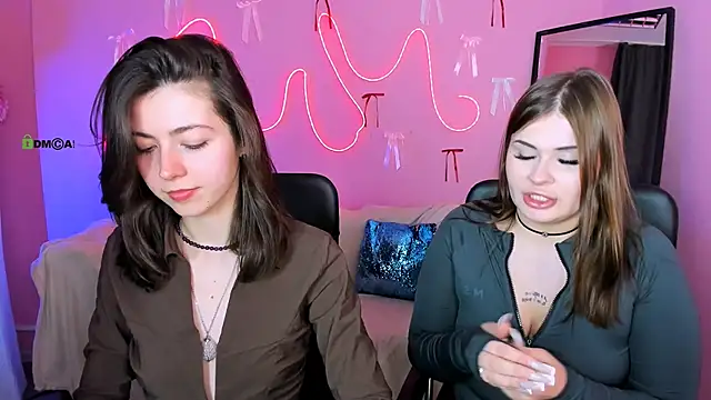 kitniss dreamy online show from April 2026 07:19:01 PM