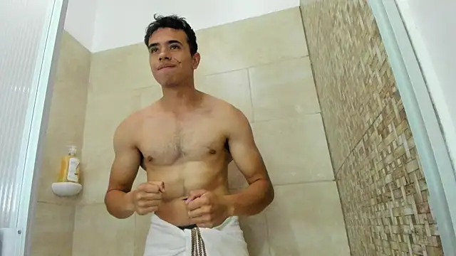 Snapshot of Muscle_Scott chatting on September 2025 12:18:01 PM Muscle Scott online show from September 2025 12:18:01 PM