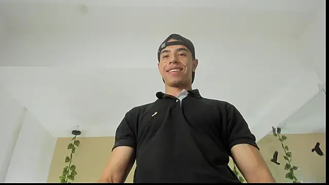 Snapshot of Muscle_Scott chatting on October 2025 07:29:02 PM Muscle Scott online show from October 2025 07:29:02 PM