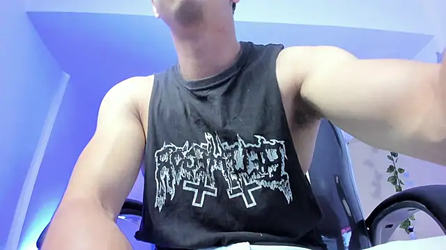 Muscle Scott online show from December 2025 12:43:01 PM