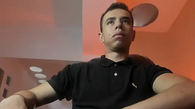 Muscle Scott online show from February 2026 07:18:01 PM