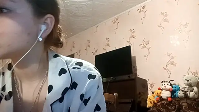 Sophiecuttie online show from September 2025 01:12:02 PM