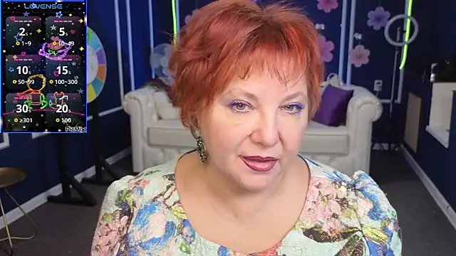 Kira Kenett online show from September 2025 06:28:02 AM