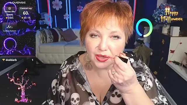 Kira Kenett online show from October 2025 03:35:02 PM