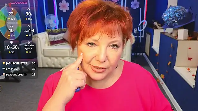 Kira Kenett online show from November 2025 06:03:01 AM