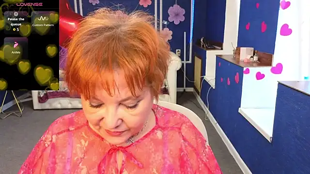 Kira Kenett online show from March 2026 12:19:01 PM