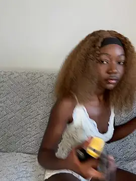 ebonysweetyy online show from April 2026 01:37:01 PM