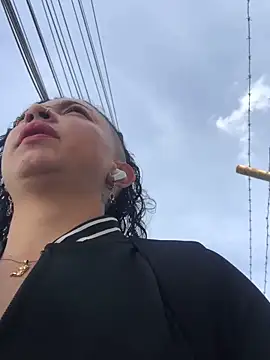 Paris 11 online show from September 2025 01:12:01 PM