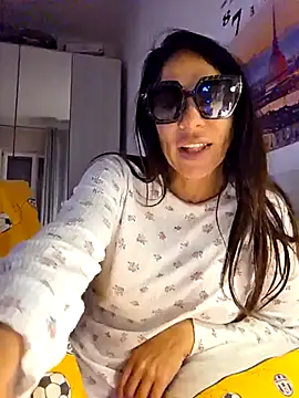 sexy7883 online show from November 2025 06:41:02 AM