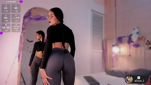 alizza  online show from October 2025 11:53:02 AM