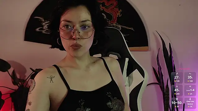 Ellyuwuw online show from February 2026 12:42:02 AM