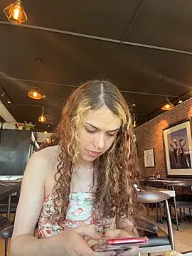 aurorasparkles online show from February 2026 11:14:01 PM