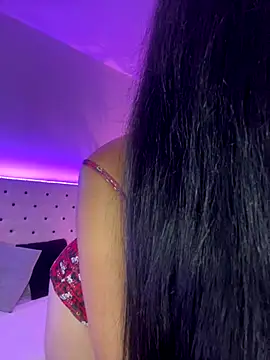 Snapshot of Mariana_Montes chatting on October 2025 07:44:02 PM Mariana Montes online show from October 2025 07:44:02 PM