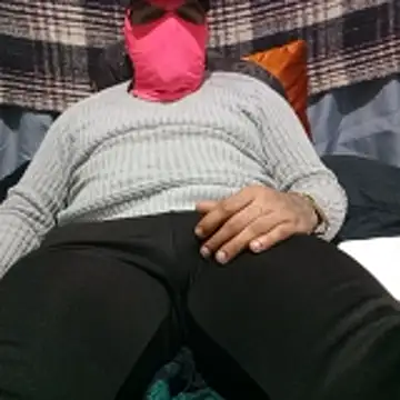 Snapshot of johnboones10 chatting on March 2026 06:34:01 PM johnboones10 online show from March 2026 06:34:01 PM