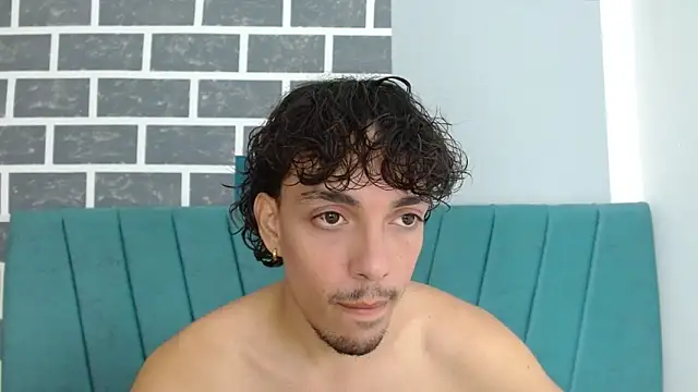 Snapshot of Jake_laraxxx chatting on October 2025 05:44:02 PM Jake laraxxx online show from October 2025 05:44:02 PM