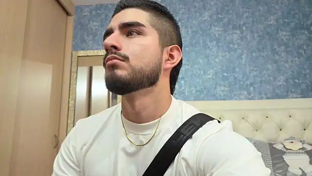 Snapshot of zayn_maximoff chatting on November 2025 09:25:02 PM zayn maximoff online show from November 2025 09:25:02 PM