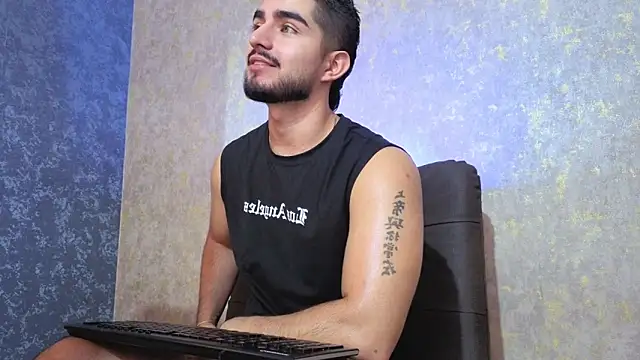 zayn maximoff online show from January 2026 11:59:02 AM