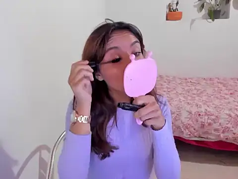 Snapshot of megan_doll2123 chatting on November 2025 01:16:01 AM megan doll2123 online show from November 2025 01:16:01 AM